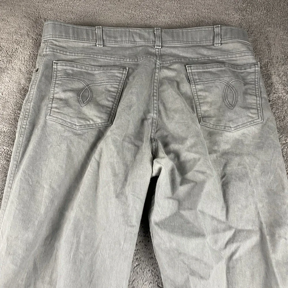 Levis With A Skosh More Room Made In USA Jeans Mens 40x28.5 High Rise Gray‎ VTG